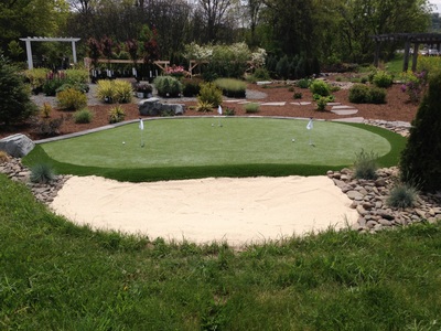 Home Putting  green with sand trap